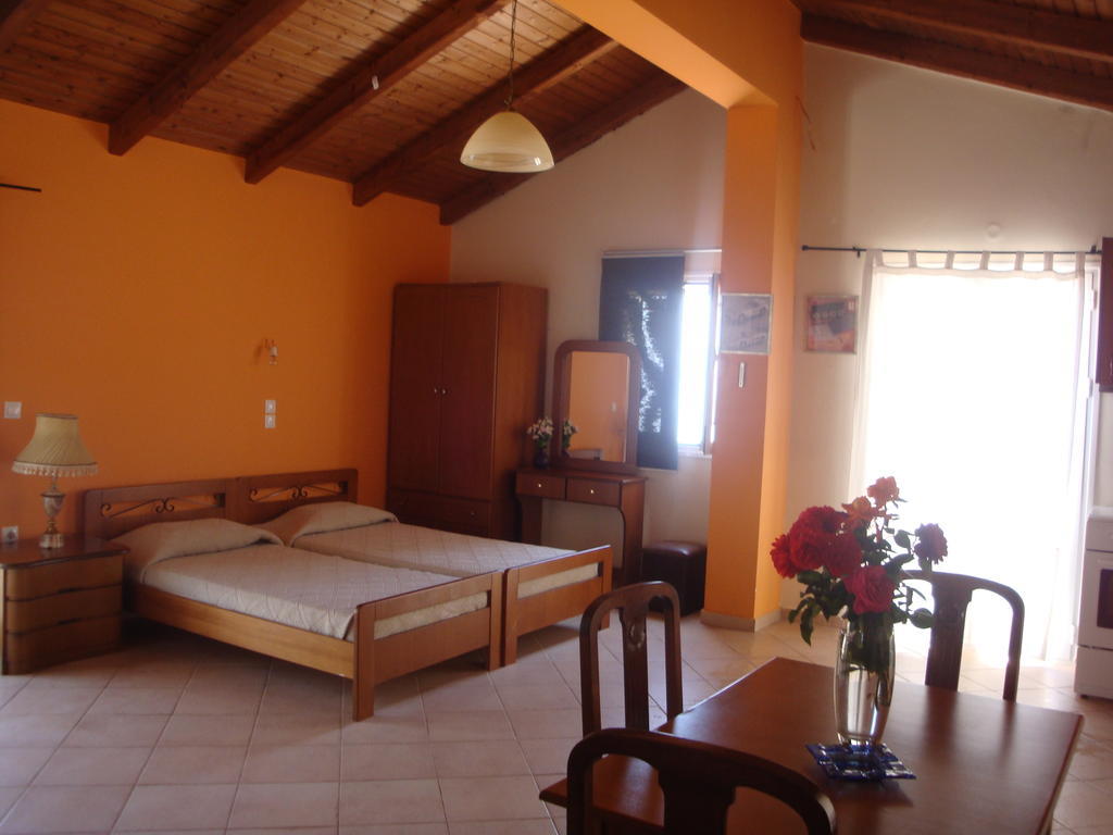 Santafemia Apartment Agia Efimia Cameră foto